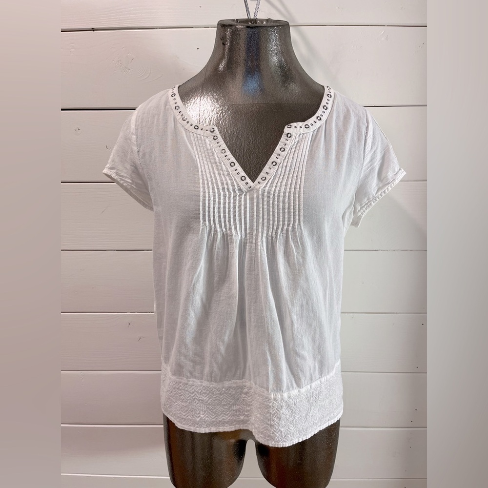 GAP – Y2K white embroidered blouse – Size XS - Picture 2 of 13